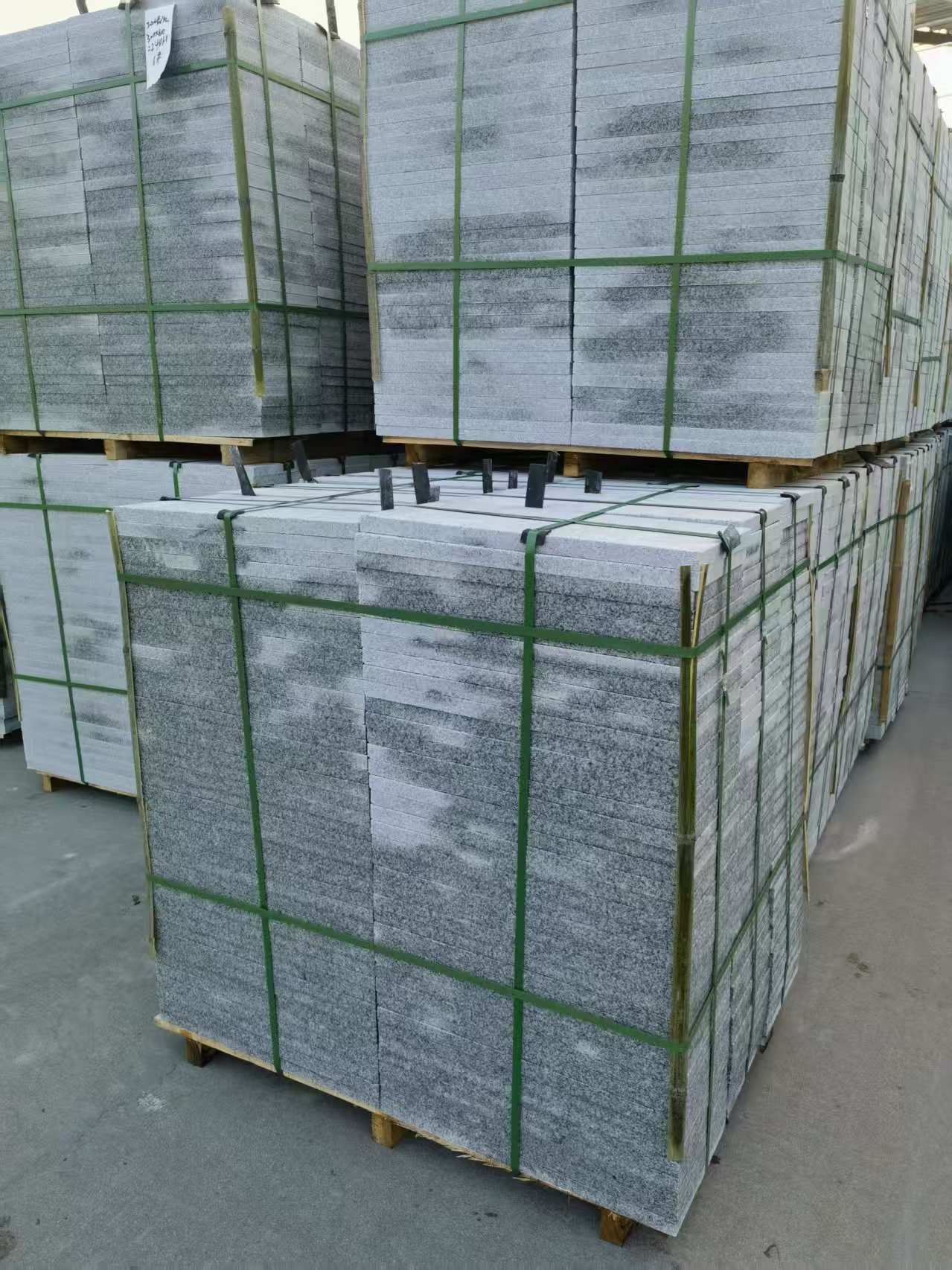 丽水 芝麻白地铺石材