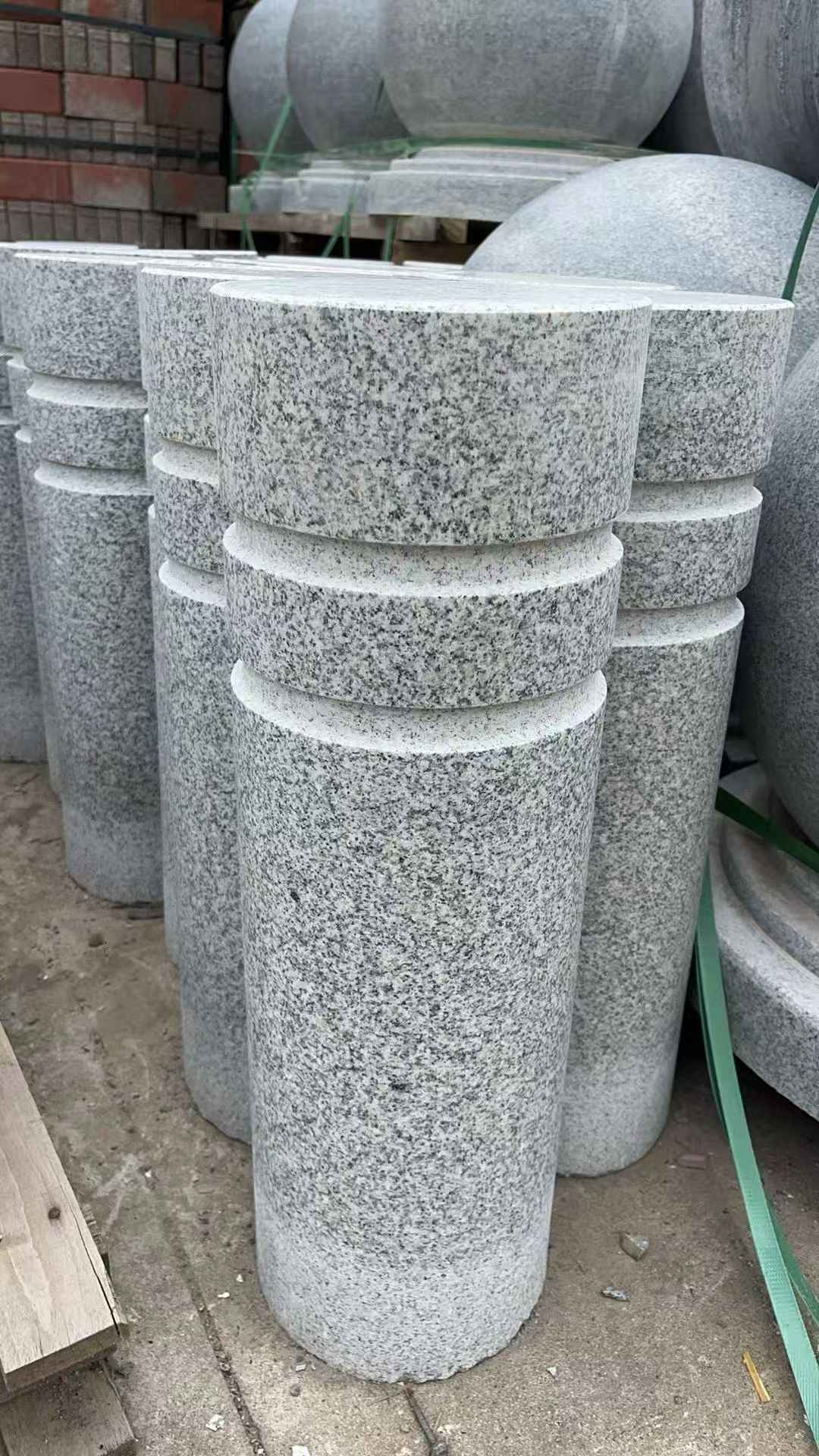 丽水 芝麻白花岗岩挡车柱、隔离柱多少钱