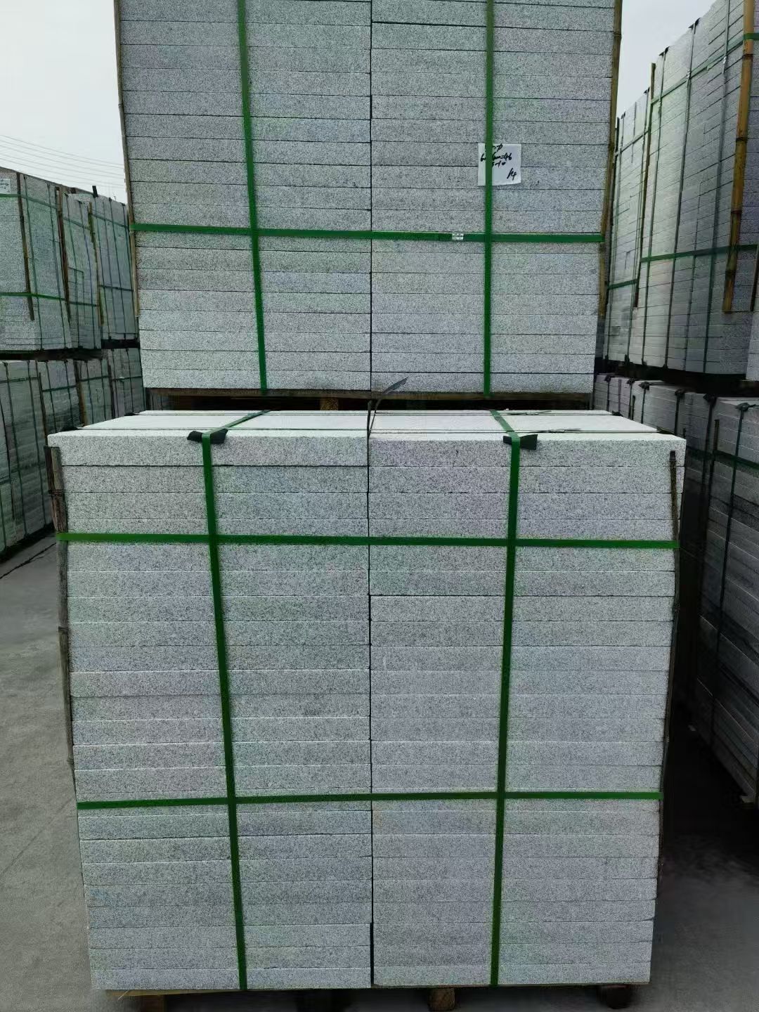 丽水 火烧面地铺石，街道广场园林市政工程板，1.8~5.0厚均有现货