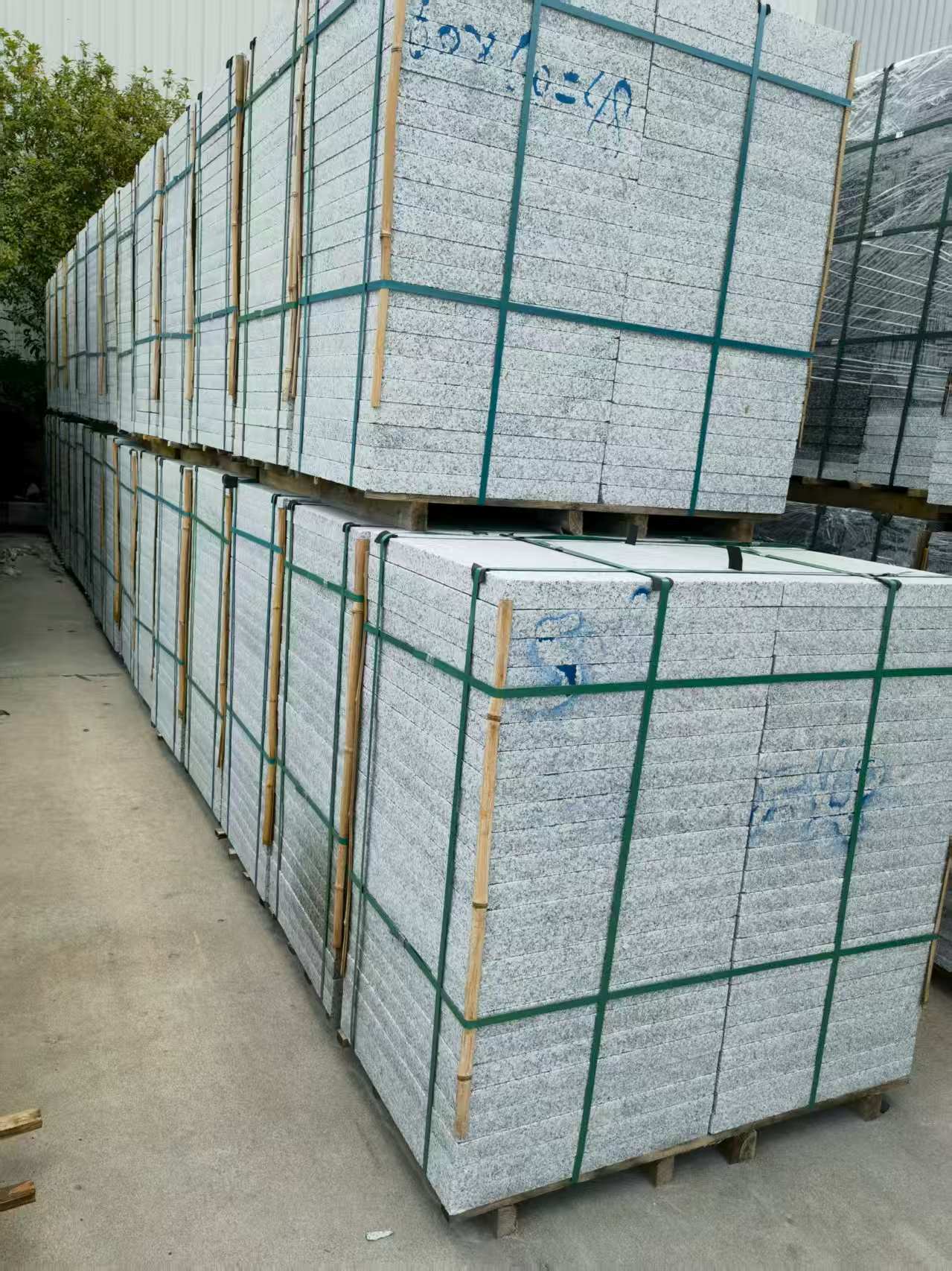 丽水 大花芙蓉白火烧成品，市政园林广场地铺石