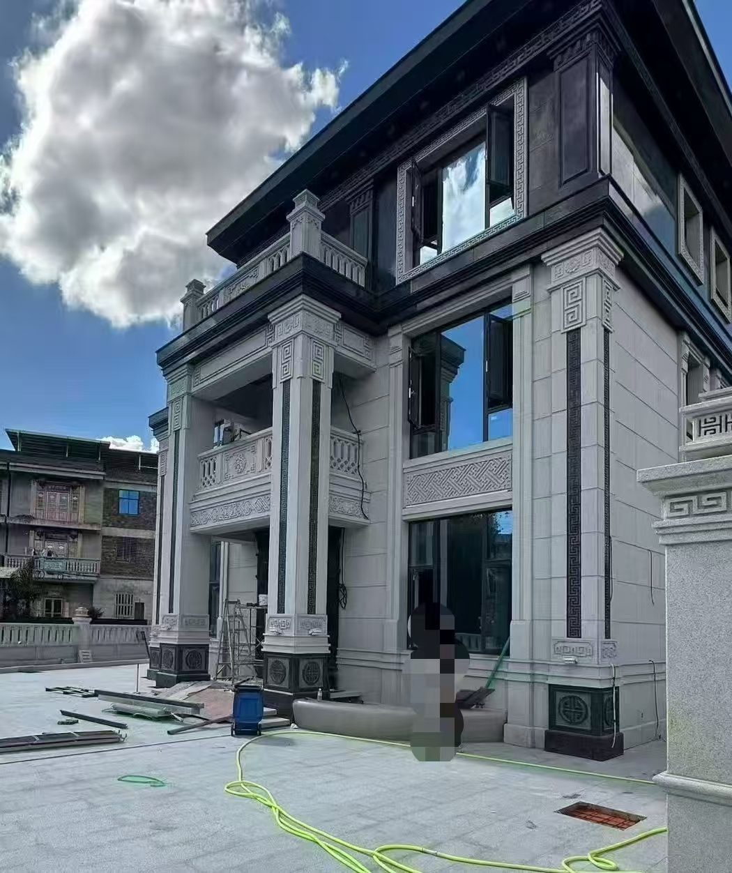 丽水 别墅干挂，芝麻白与芝麻黑完美配合