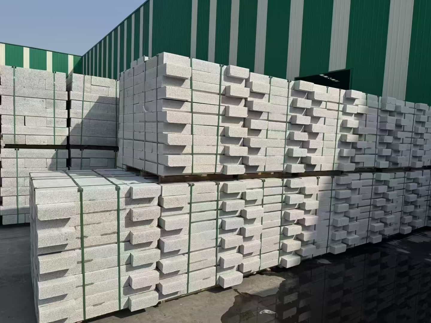 丽水芝麻白路沿石