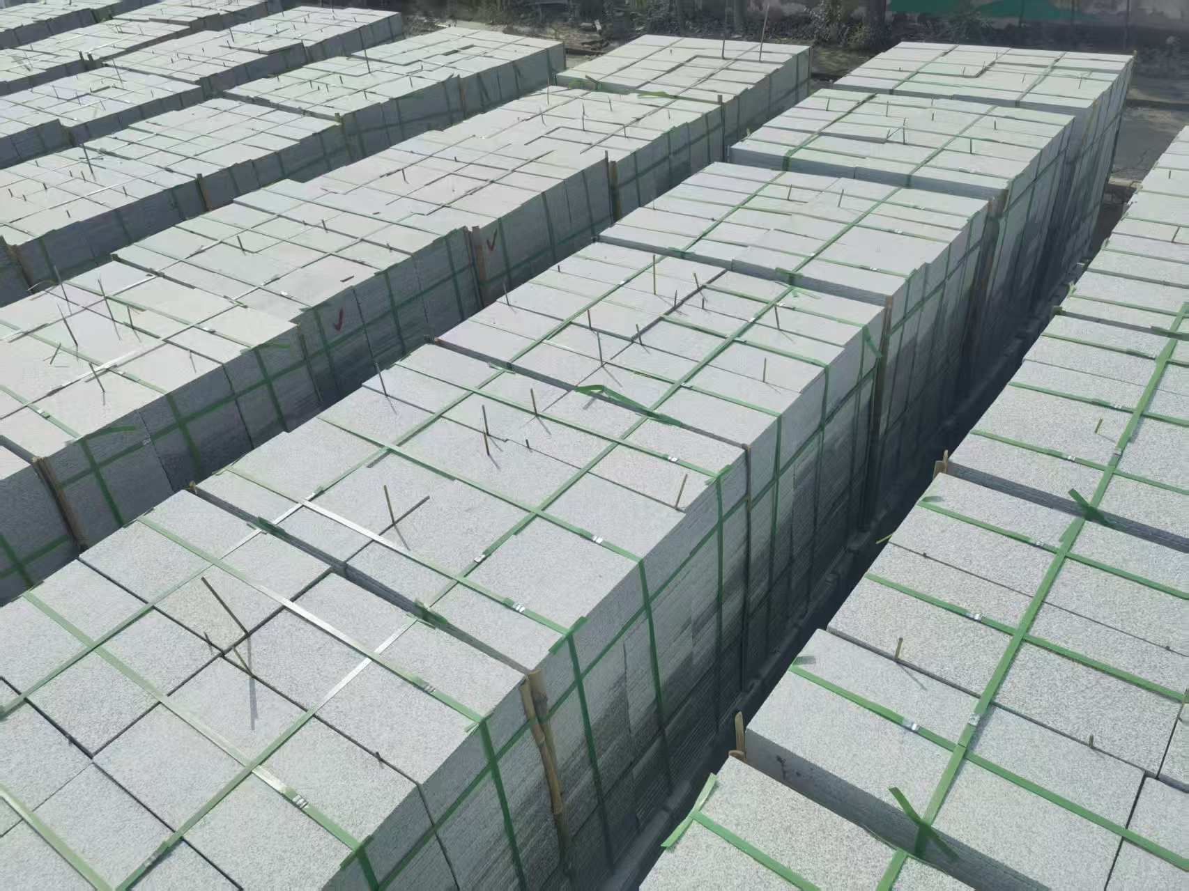 丽水 芝麻白1.8公分火烧300*600地铺，清仓大甩卖